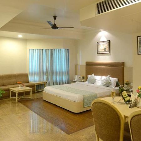Hotel Amer Palace Bhopal Exterior foto